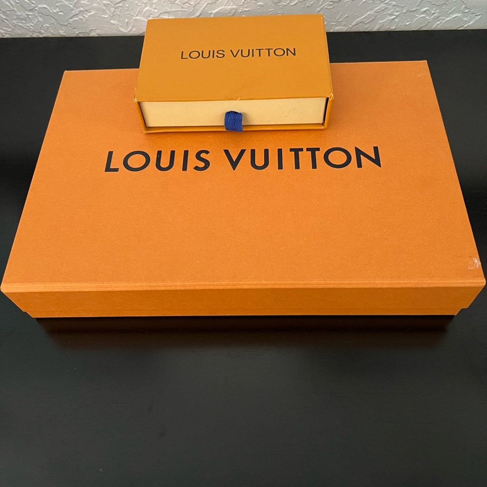 LOUIS VUITTON BOXES -LG & SM EUC